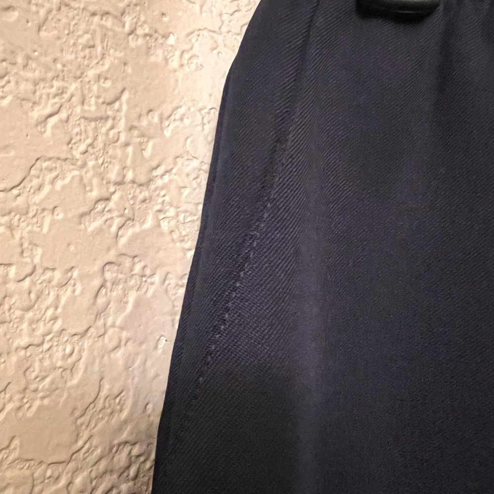 Briggs Preloved Classic Black A-Line Skirt Size 10Petite - Picture 3 of 6